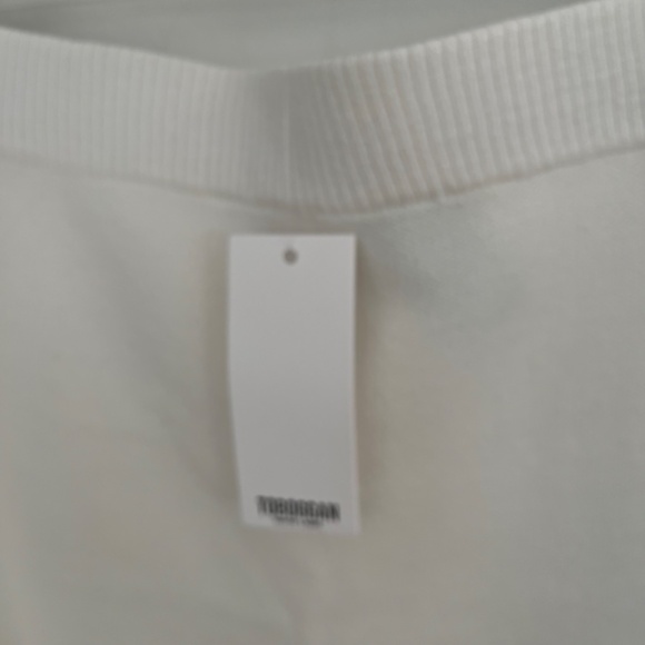 TOBOGGAN - Classy Matching Knit Sweater and Skirt - Picture 10 of 12